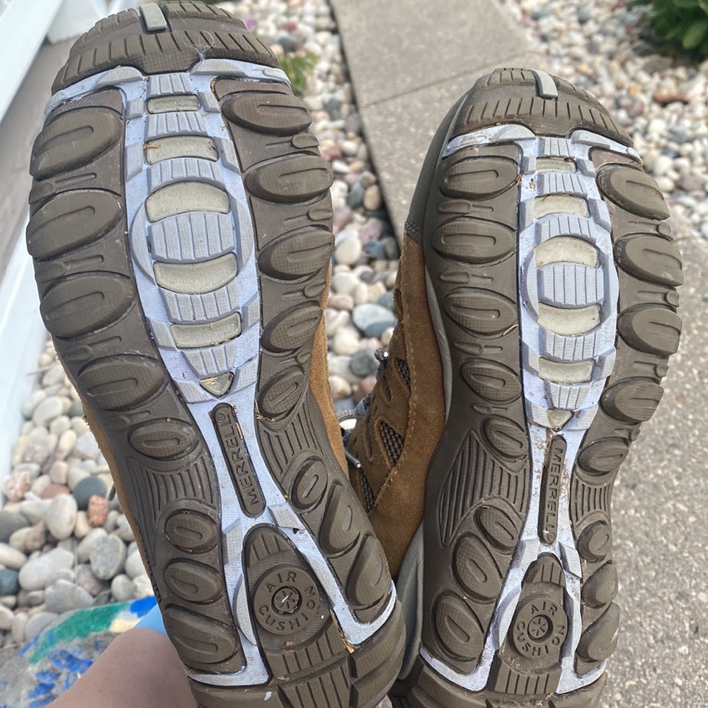 Merrell Hiking Boots - Picture 6 of 8